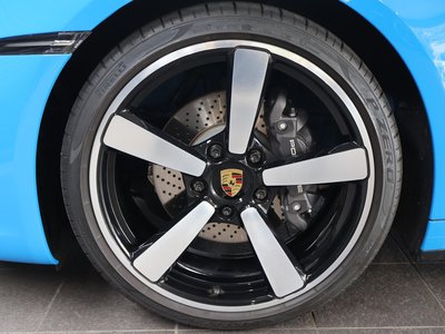 2022 Porsche 911 thumbnail 21