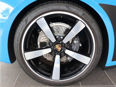 2022 Porsche 911 photo 11