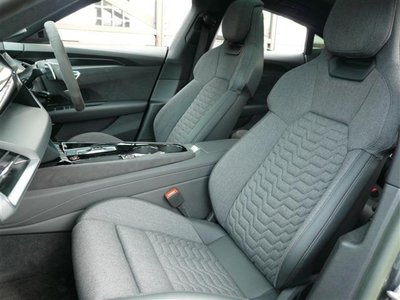 صورة 15 لـ 2023 AUDI E-TRON GT QUATTRO