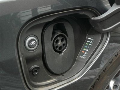 صورة 23 لـ 2023 AUDI E-TRON GT QUATTRO