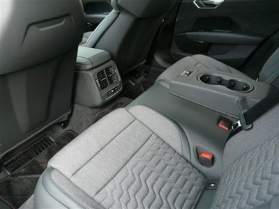 صورة 19 لـ 2023 AUDI E-TRON GT QUATTRO