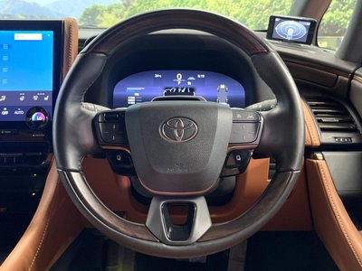 صورة 76 لـ 2025 Toyota VELLFIRE