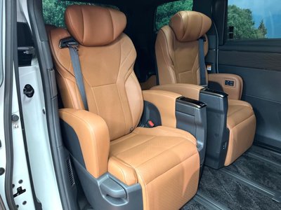 صورة 11 لـ 2025 Toyota VELLFIRE