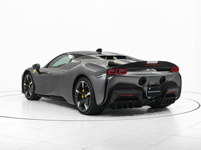 صورة 10 لـ 2021 Ferrari SF90 STRADALE