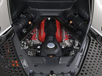 صورة 13 لـ 2021 Ferrari SF90 STRADALE