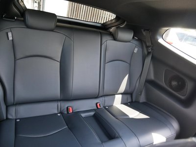صورة مصغرة 33 لـ 2025 Toyota GR YARIS