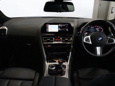2019 BMW 8 SERIES photo 16