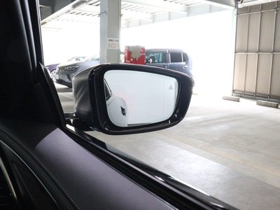 2019 BMW 8 SERIES photo 9
