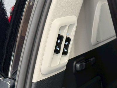 2023 Toyota LAND CRUISER PRADO 照片 40