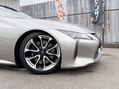 2017 Lexus LC 照片 25