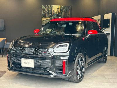 2024 MINI COOPER COUNTRYMAN photo 1