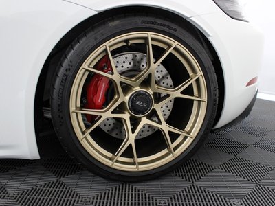 2024 Porsche 718 SPYDER — миниатюра 19