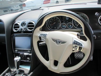 2017 Bentley CONTINENTAL — миниатюра 32