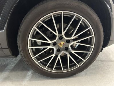 2019 Porsche CAYENNE photo 7