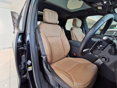 2024 LAND Rover DISCOVERY thumbnail 32