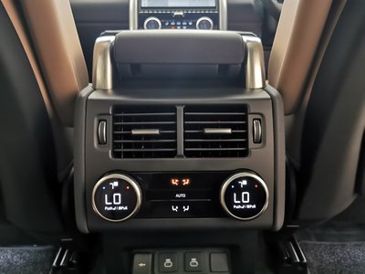 2024 LAND Rover DISCOVERY photo 13