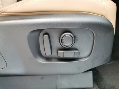 2024 LAND Rover DISCOVERY thumbnail 43