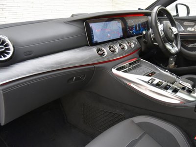 صورة 8 لـ 2019 Mercedes-BENZ GT AMG