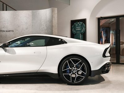 صورة مصغرة 25 لـ 2025 Aston Martin VANQUISH