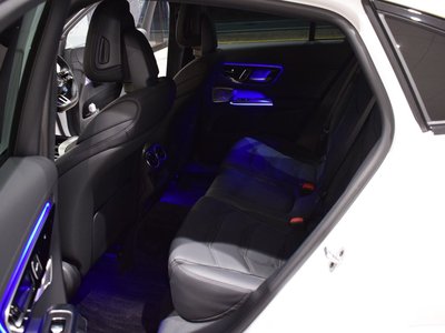 صورة 3 لـ 2024 Mercedes-BENZ GLC AMG
