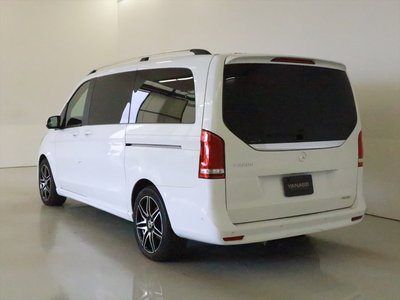 2022 Mercedes-BENZ V-CLASS photo 4