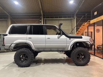 1993 Toyota LAND CRUISER 80 — фото 6