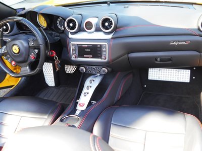 2016 Ferrari CALIFORNIA T — фото 15