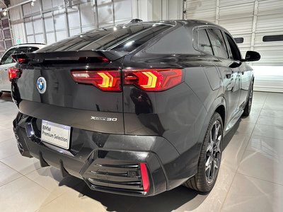 2025 BMW IX2 thumbnail 21