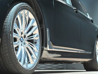 2017 BMW 7 SERIES thumbnail 17