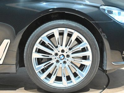 2017 BMW 7 SERIES thumbnail 38