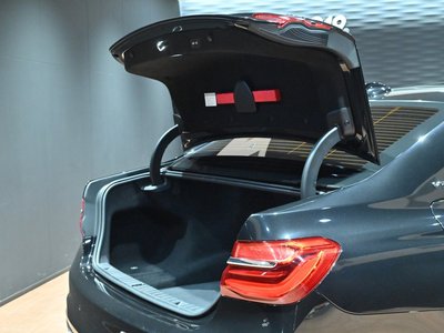 2017 BMW 7 SERIES thumbnail 37