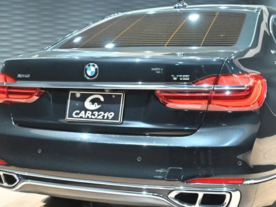 2017 BMW 7 SERIES thumbnail 34