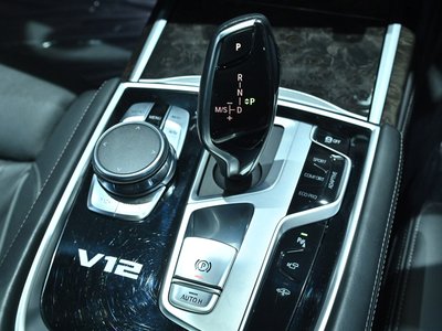 2017 BMW 7 SERIES thumbnail 51