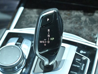2017 BMW 7 SERIES thumbnail 52