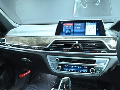 2017 BMW 7 SERIES thumbnail 44