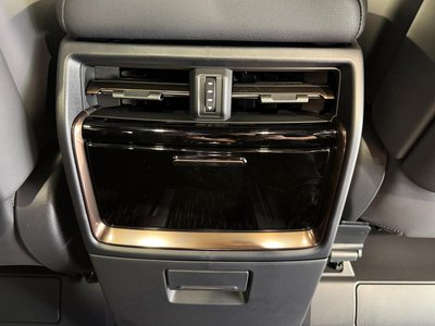 2026 Toyota ALPHARD — фото 37
