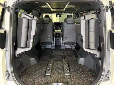 2026 Toyota ALPHARD — фото 73