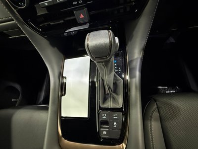 2026 Toyota ALPHARD — фото 16