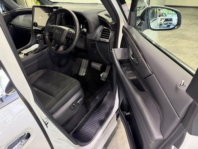 2026 Toyota ALPHARD — фото 24