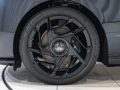 صورة 8 لـ 2024 ROLLS-ROYCE SPECTRE