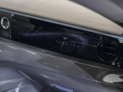 صورة 37 لـ 2024 ROLLS-ROYCE SPECTRE