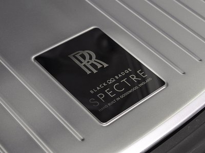 صورة 10 لـ 2024 ROLLS-ROYCE SPECTRE