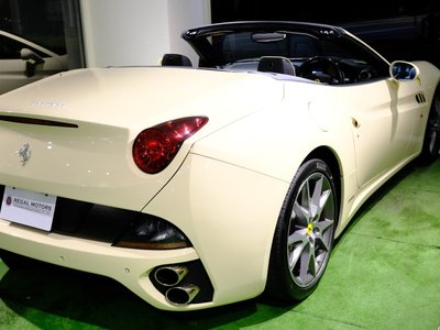 2010 Ferrari CALIFORNIA 照片 12