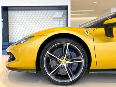 صورة مصغرة 17 لـ 2023 Ferrari 296 GTS