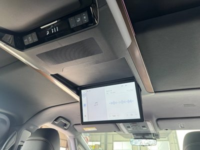2025 Toyota ALPHARD — фото 13