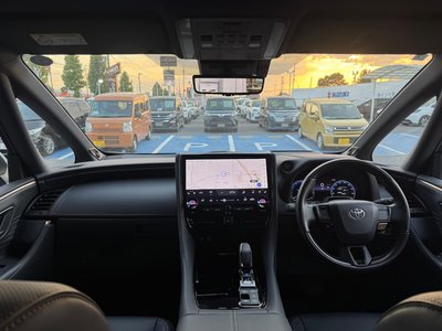 2025 Toyota ALPHARD — фото 3