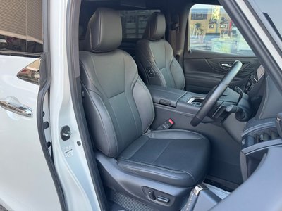 2025 Toyota ALPHARD — фото 4