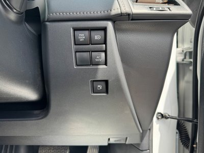 2025 Toyota ALPHARD — фото 26
