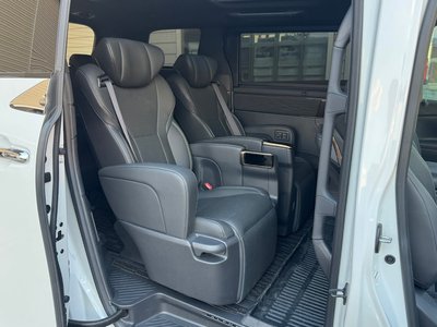 2025 Toyota ALPHARD — фото 35