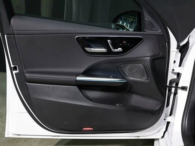 صورة مصغرة 39 لـ 2025 Mercedes-BENZ C-CLASS